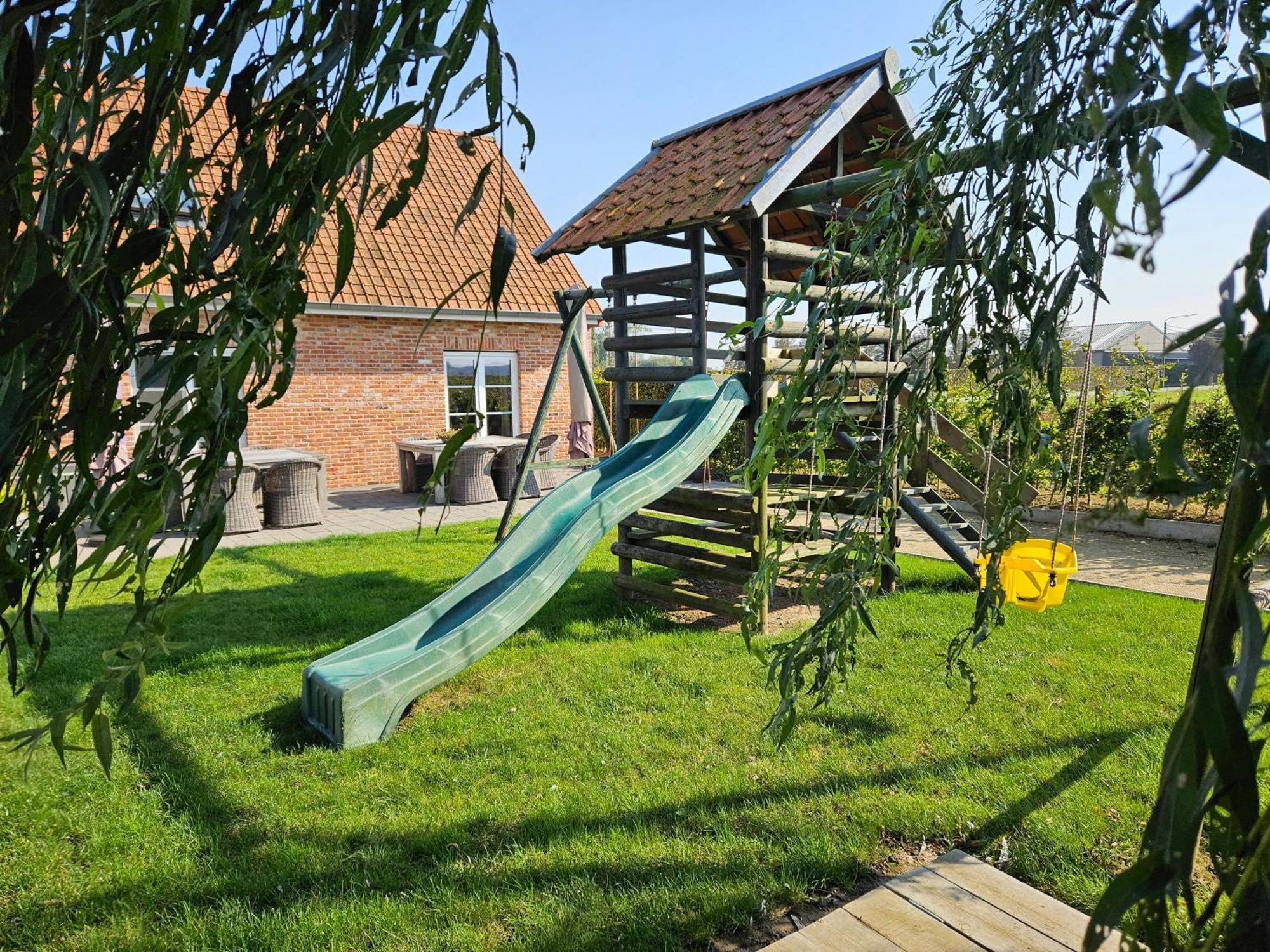 'T Hooghe Licht Bed & Breakfast Зоннебеке Экстерьер фото